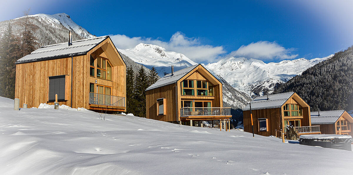 HOCHoben Camping Chalets im Winter